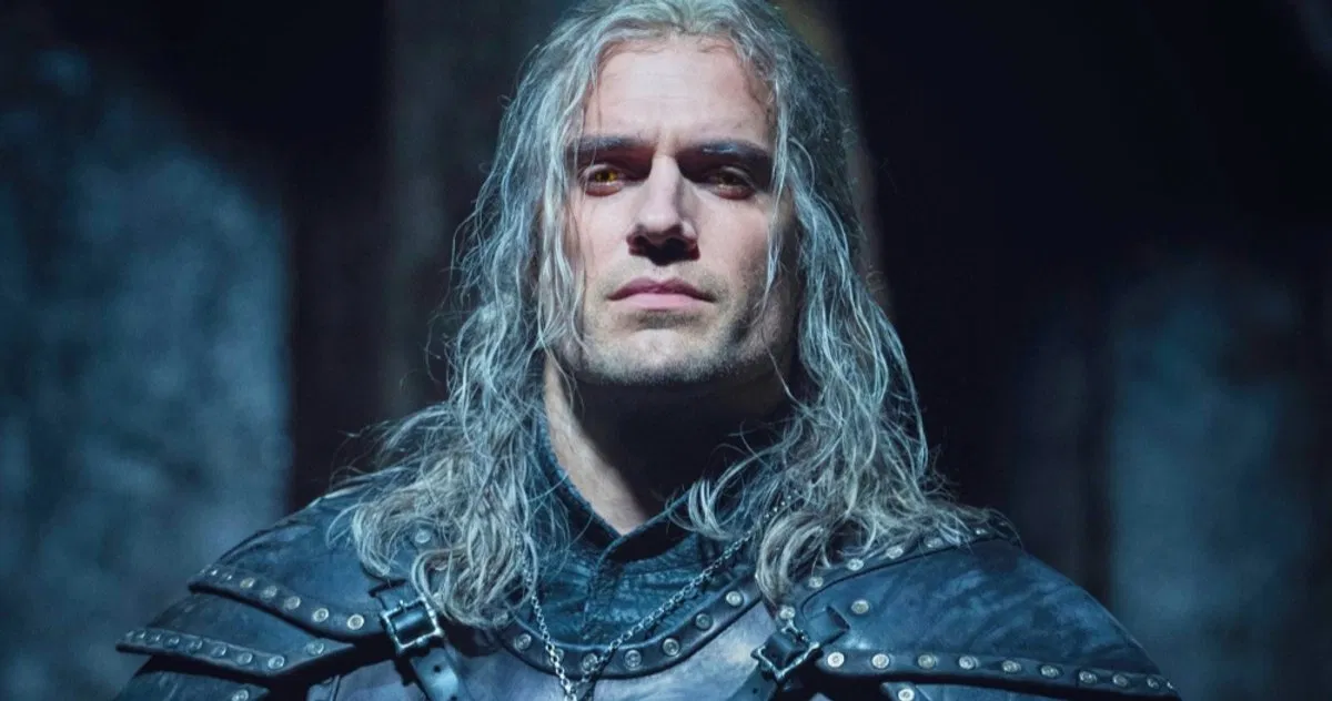 The-Witcher-Season-2-Photos-Henry-Cavill-Armor.png