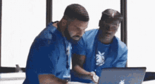 drake-laptop-drake.gif